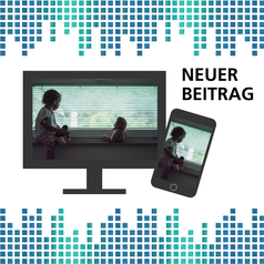 Kindeswohlgefährdungen in Niedersachsen von 2017 bis 2023: Auf einem Bildschirm und einem Smartphone ist ein Kind zu sehen, das mit seinem Teddy aus dem Fenster schaut.